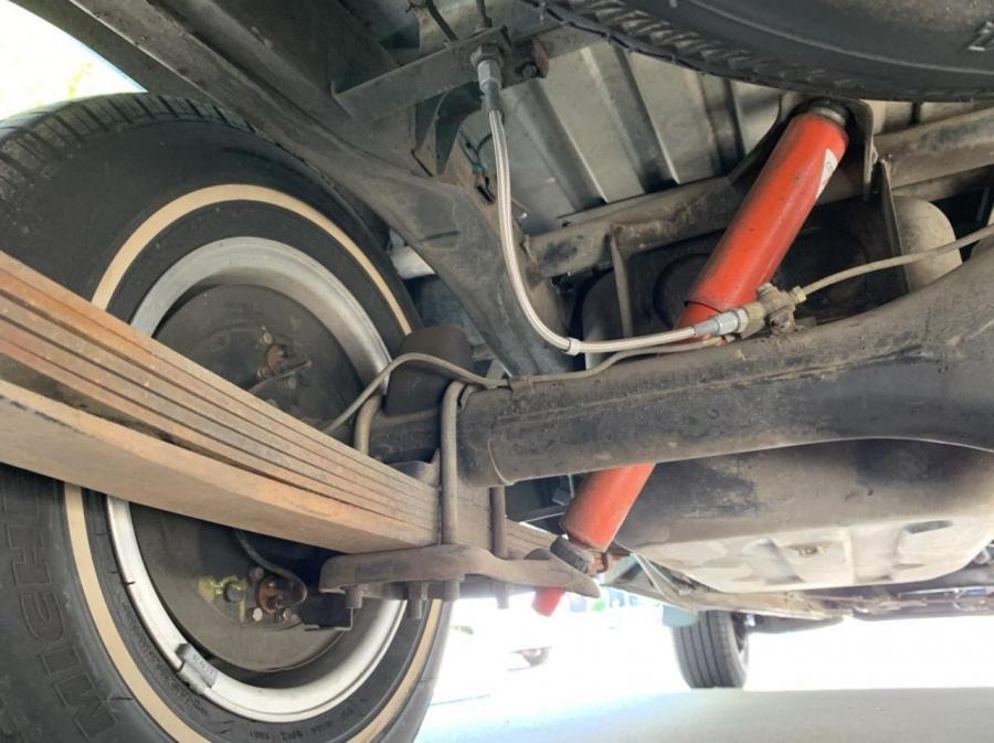 Днище и подвеска Mazda B1500 1974 года  (фото 98 из 111)